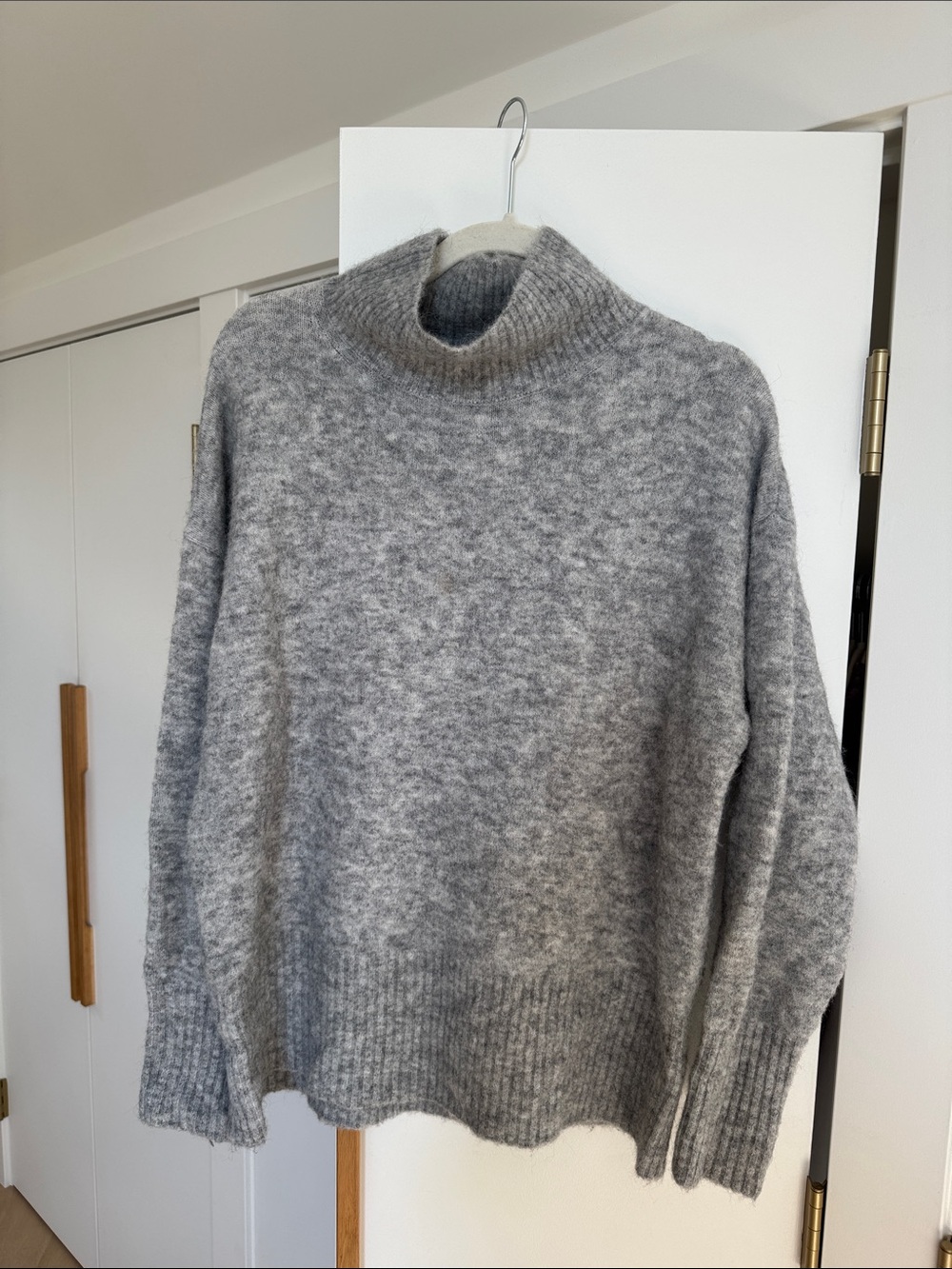 Banana Republic Heather Gray Mock Turtleneck Sweater